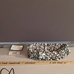 Longaberger Large Garter with Holly Design